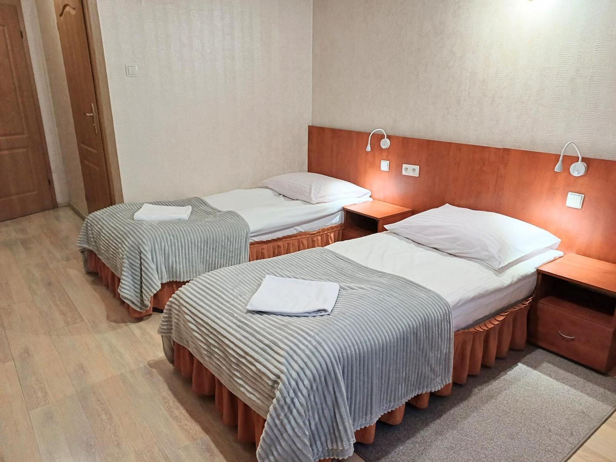 Hotel Borowianka Ostrów Wielkopolski Zewnętrze zdjęcie